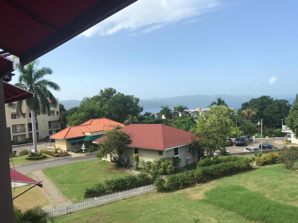 Ocean View Appartamento Montego Bay